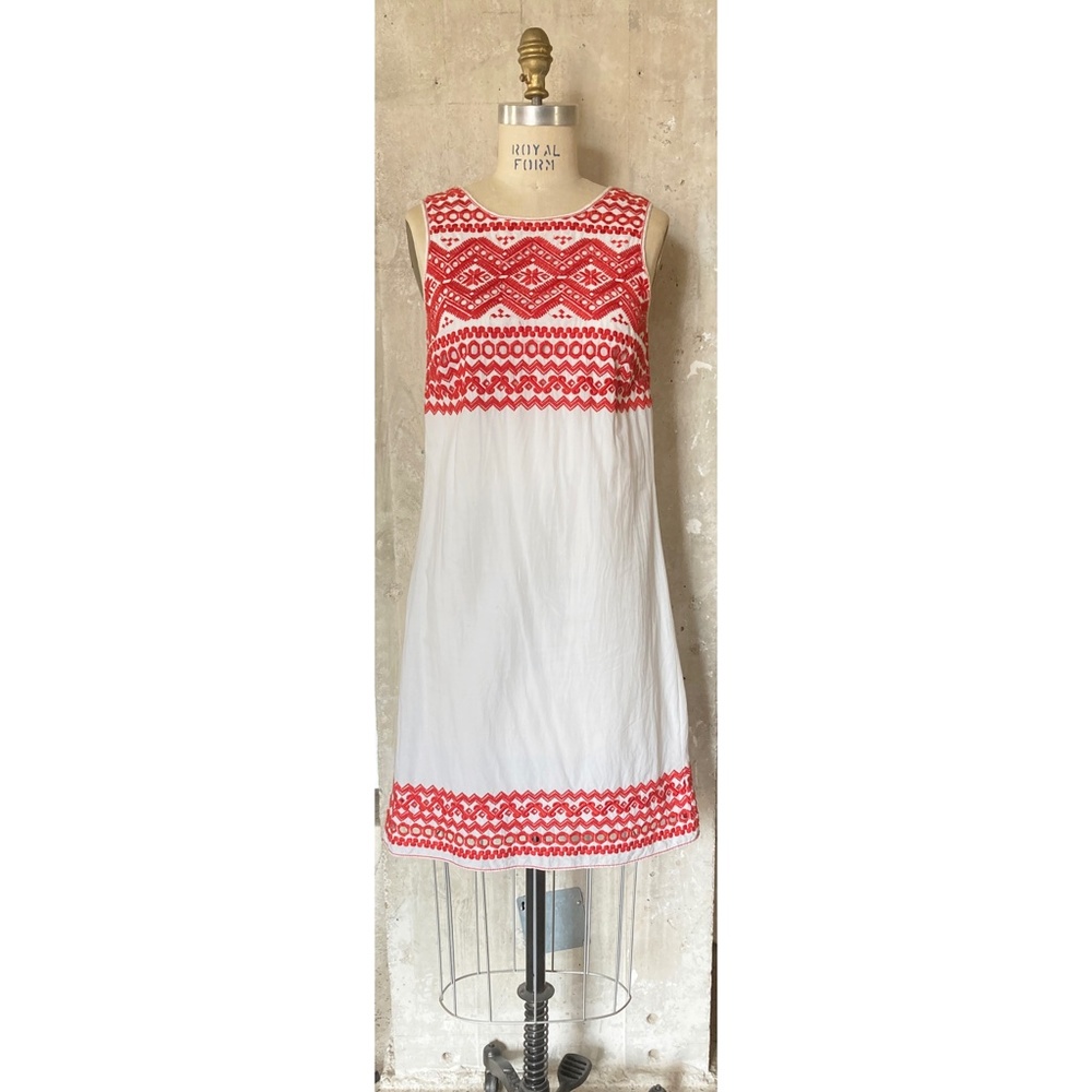 White & Red Embroidered Sheath Dress XS